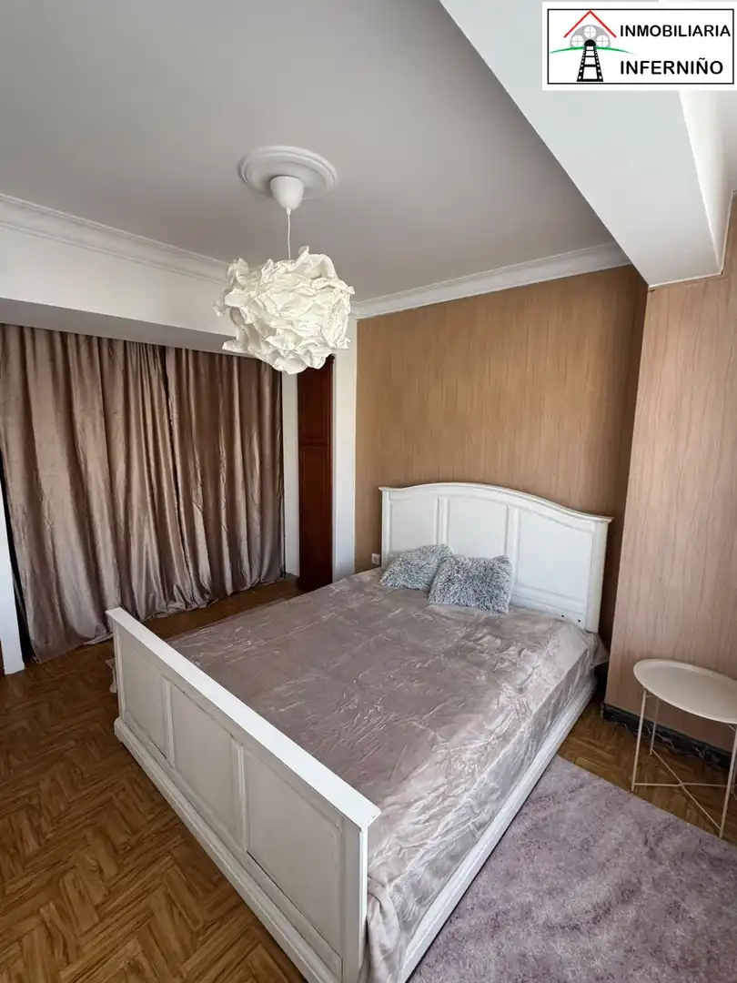 Schlafzimmer von Wohnung zum Verkauf in Ferrol mit Abstellraum und Balkon