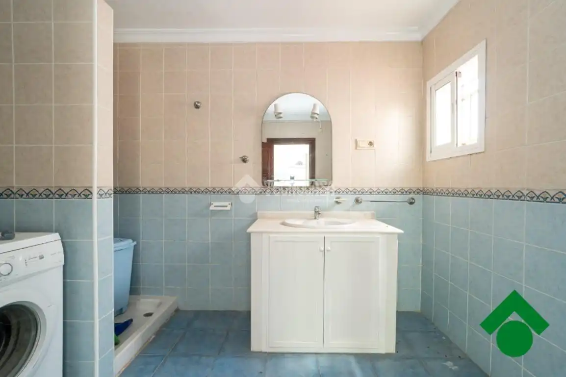 Baño de Casa adosada en venta en Cártama con Aire acondicionado
