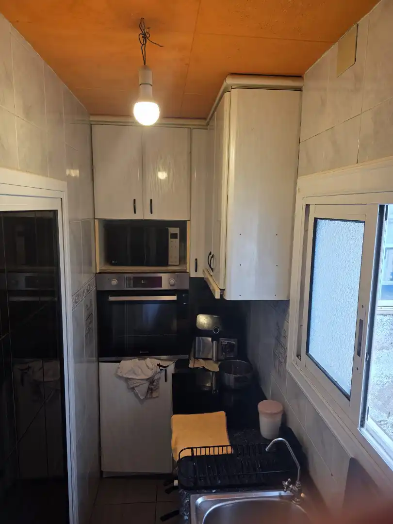 Küche von Wohnung zum Verkauf in Santa Coloma de Gramenet