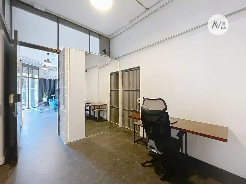 Oficina de alquiler en Barcelona con Terraza y Amueblado