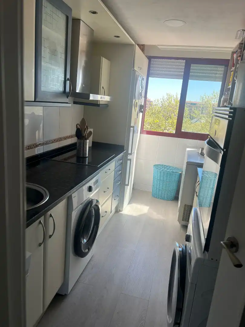 Cocina de Piso en venta en Salamanca con Calefacción, Parquet y Amueblado