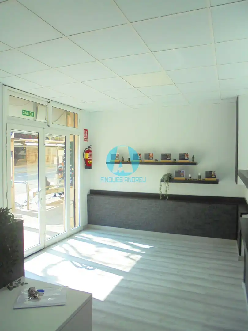 Locale commerciale in vendita a Peramàs, imagen 3