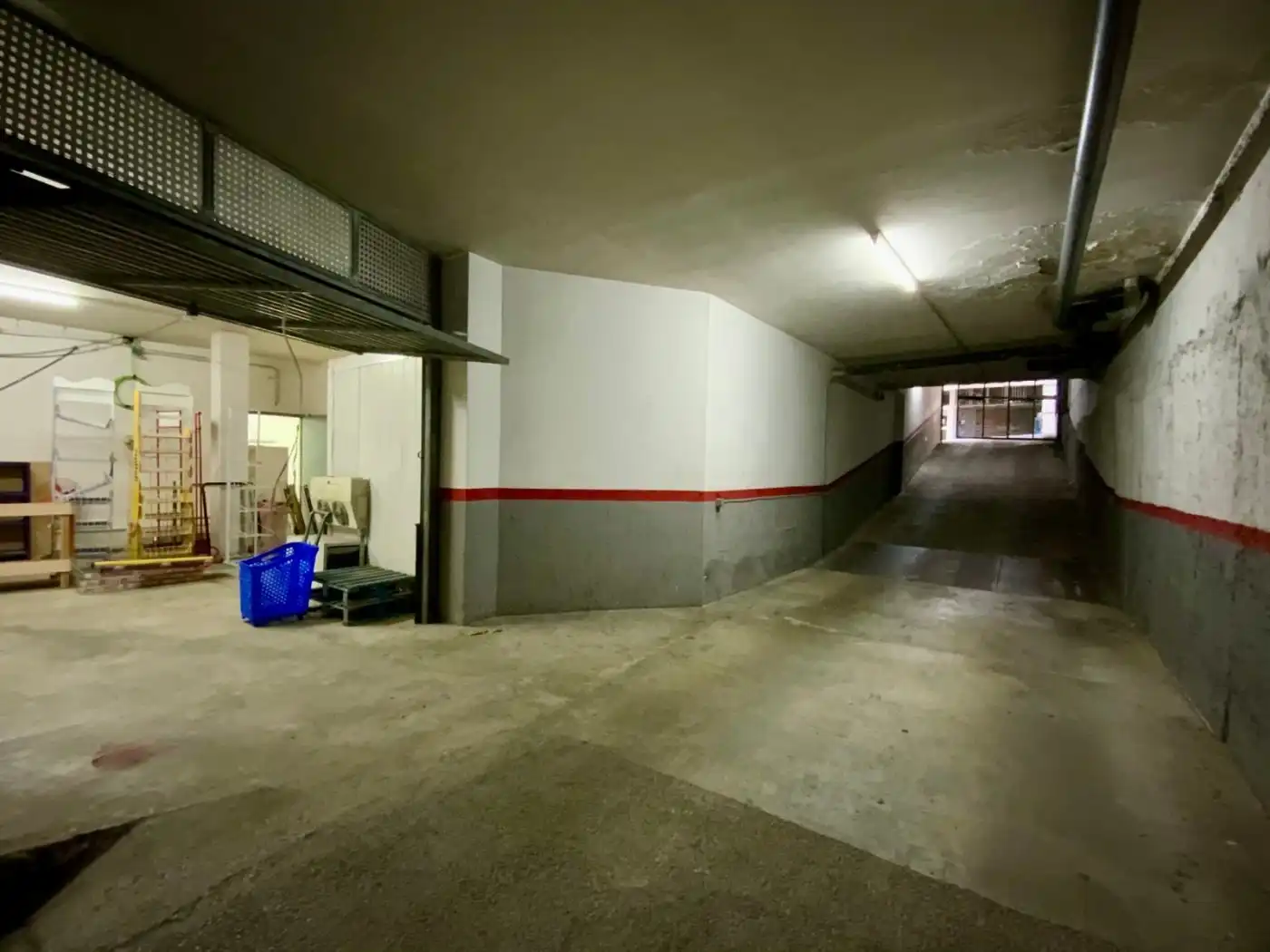 Parking de Local en venta en Ripollet