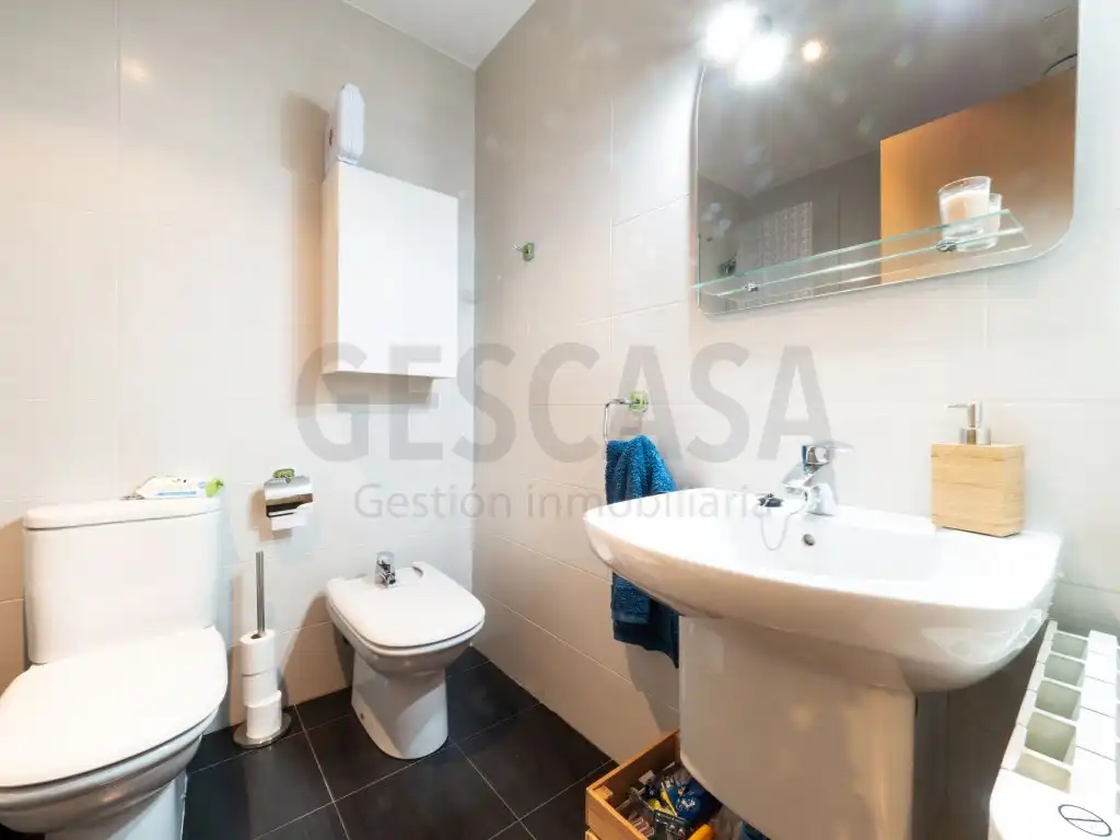 Bathroom of Apartments for sale in El Pont de Suert