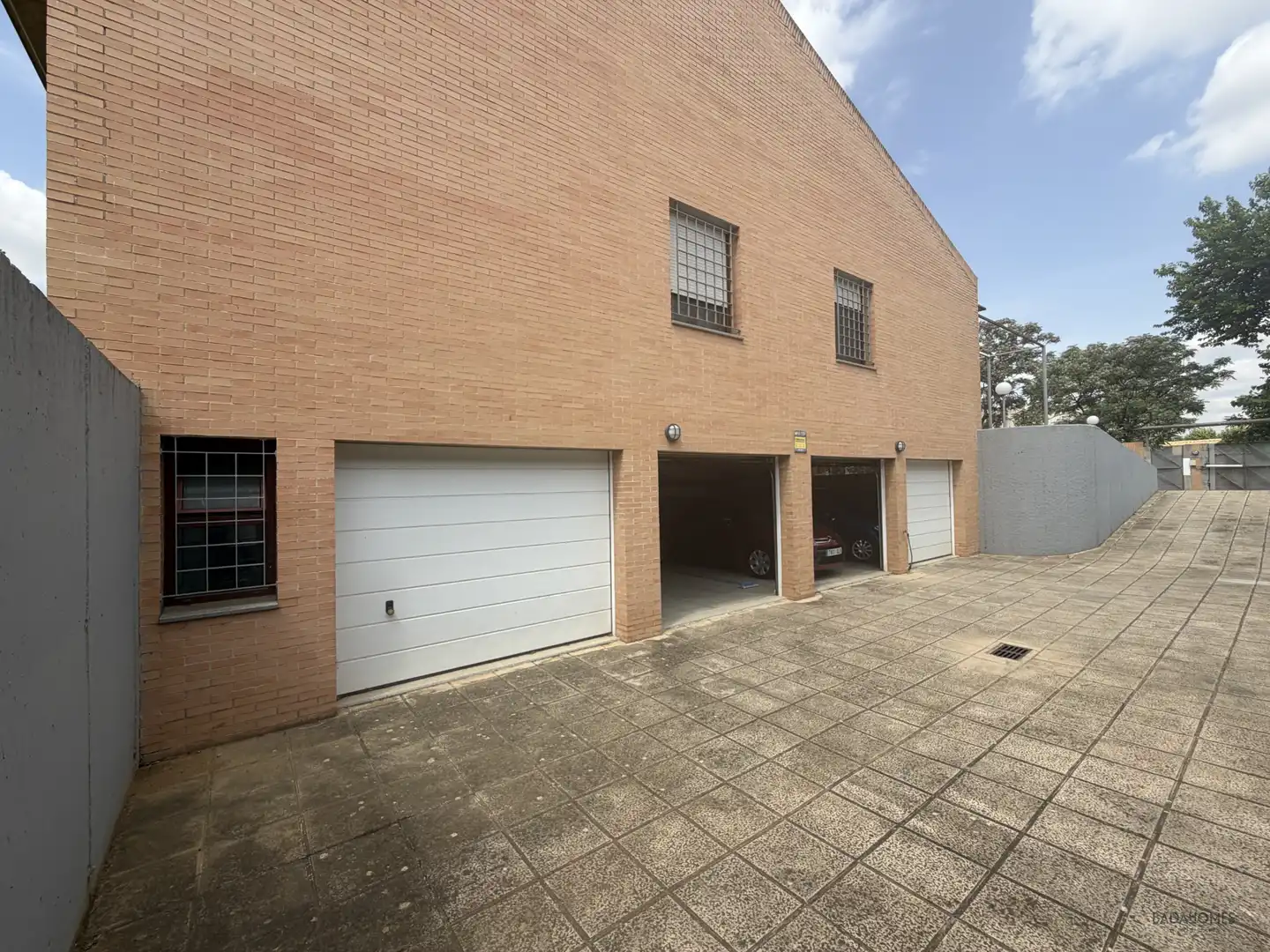 Parking de Casa o chalet en venta en Badajoz con Aire acondicionado, Calefacción y Jardín privado