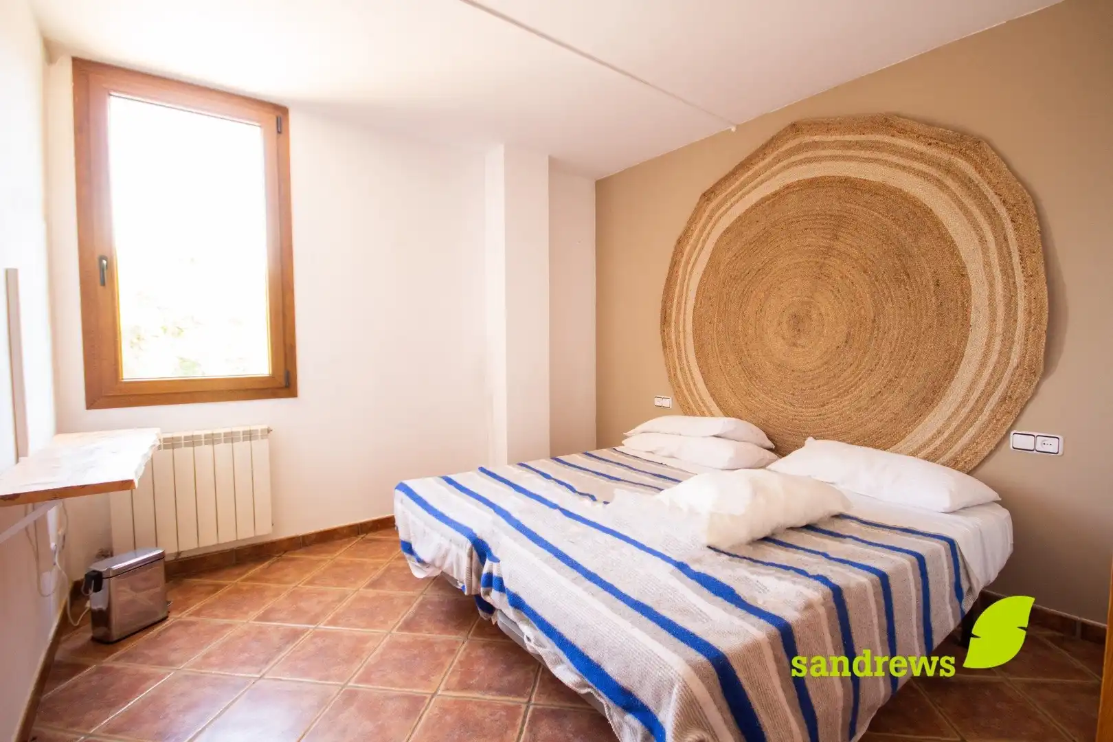 Dormitori de Finca rústica en venda en Porqueres amb Aire condicionat, Calefacció i Jardí privat