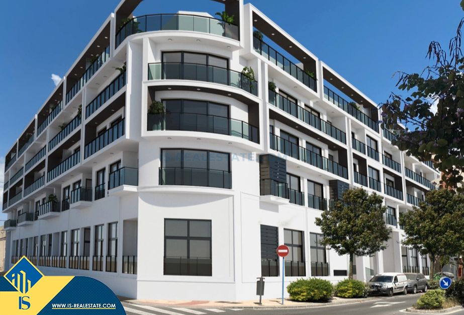 Vista exterior de Apartament en venda en Alicante / Alacant amb Terrassa i Piscina comunitària