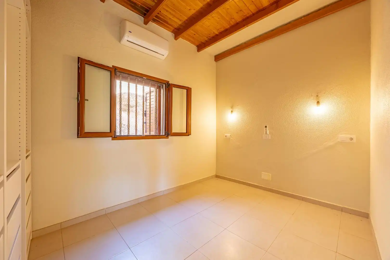 Habitación de Finca rústica en venta en Vega de San Mateo con Jardín privado, Terraza y Piscina