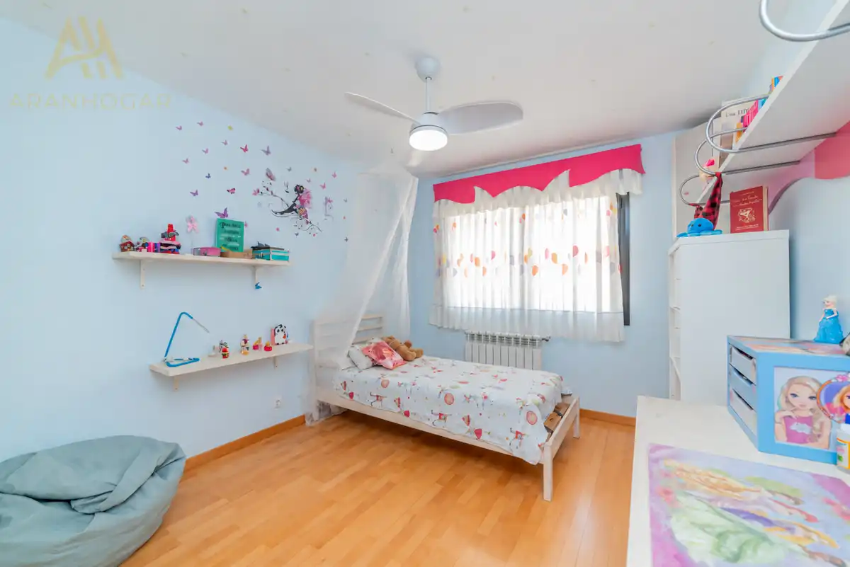 Detached house with terrace for sale in Calle de Islas Galapagos, imagen 18