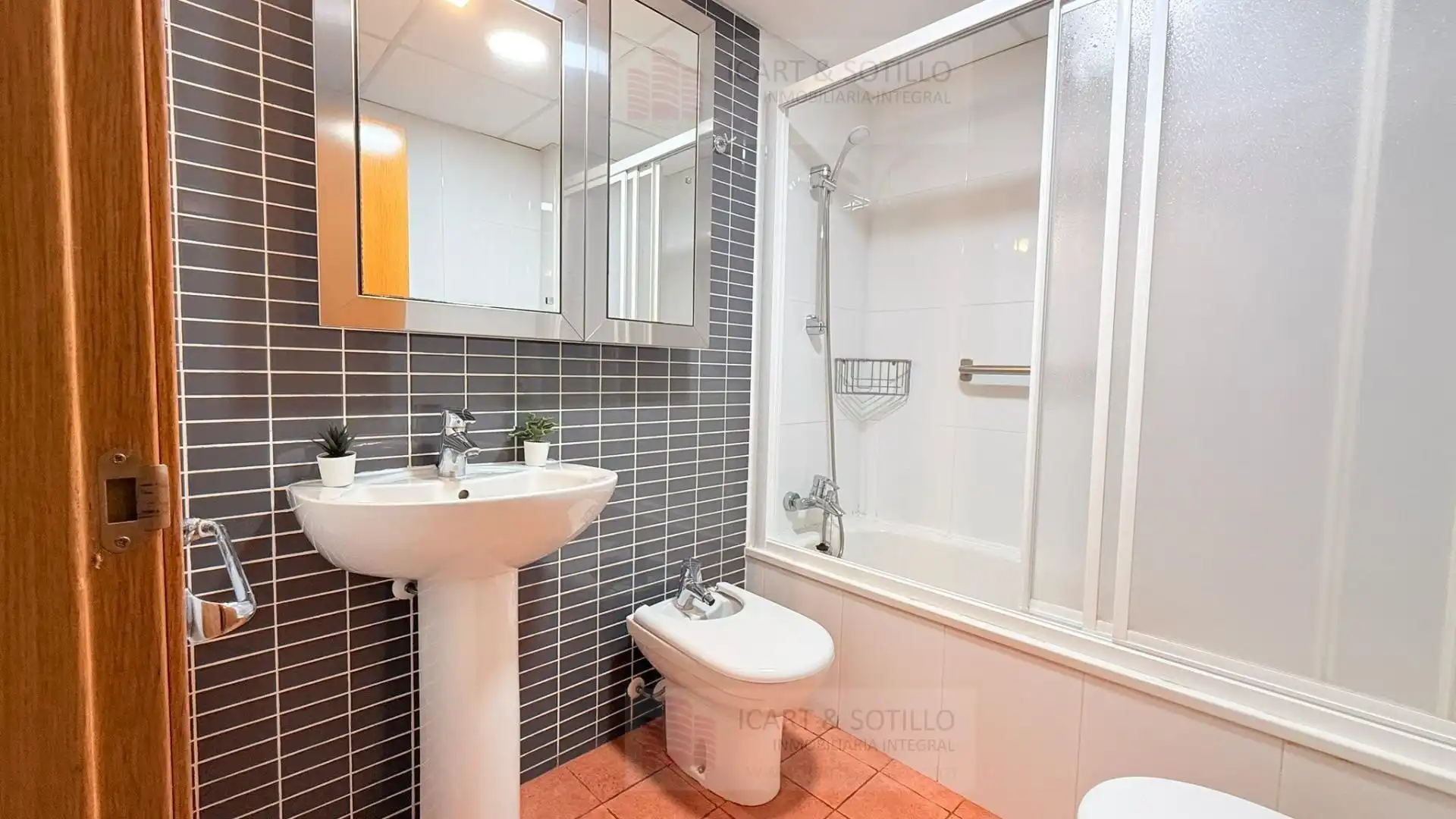 Baño de Piso en venta en Vinaròs con Aire acondicionado, Calefacción y Parquet