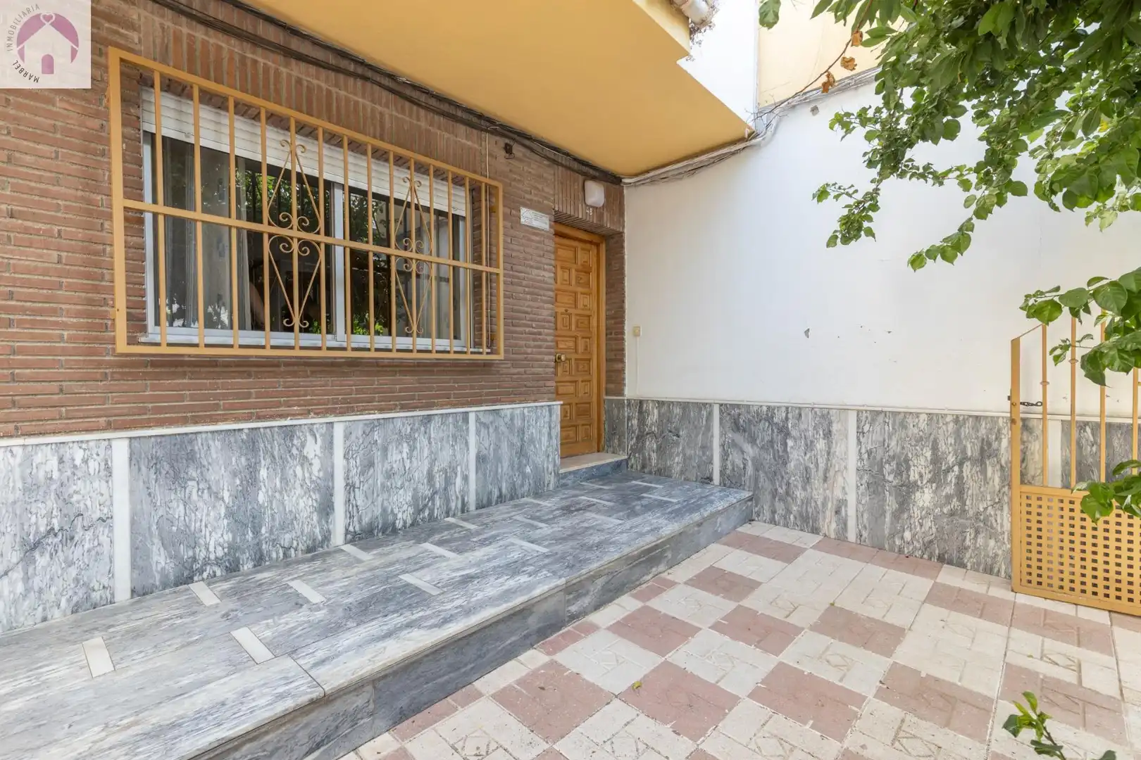 Vista exterior de Casa adosada en venta en Maracena con Aire acondicionado, Calefacción y Terraza