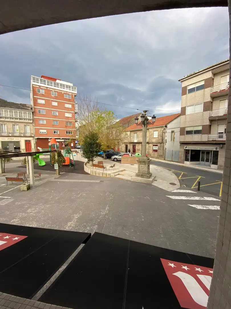 Außenansicht von Büro zum Verkauf in A Estrada 