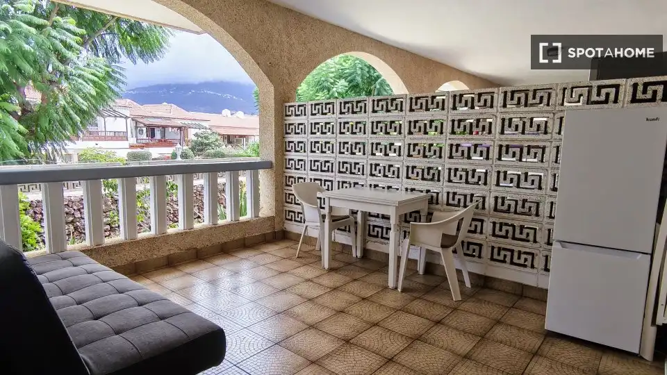 Habitación en San Antonio - Las Arenas