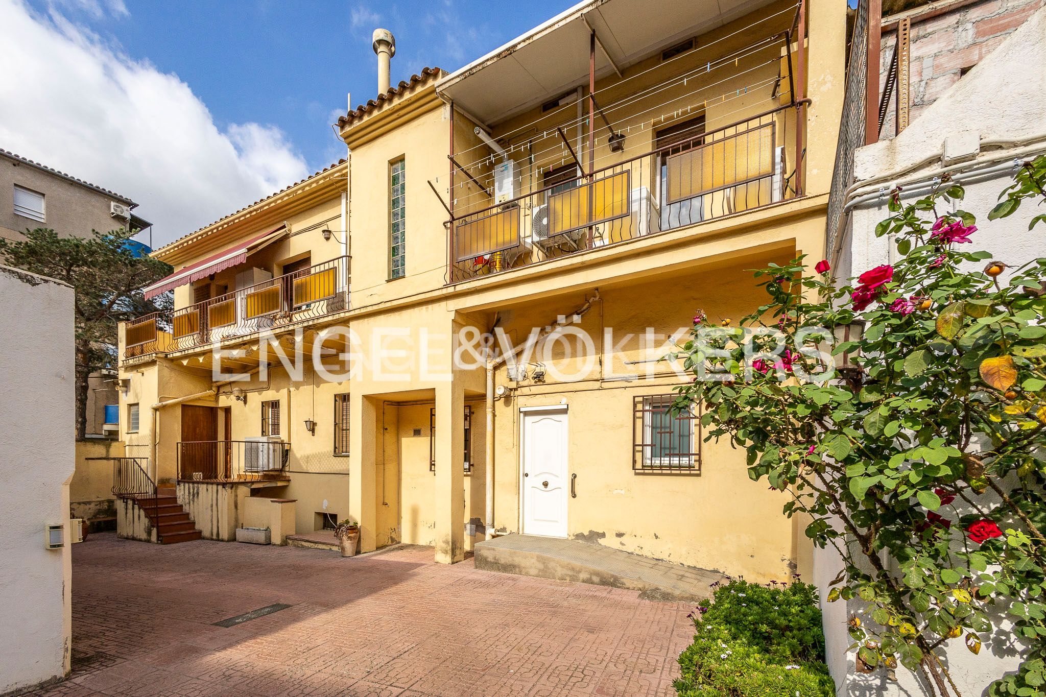 Exterior view of House or chalet for sale in Molins de Rei  with Air Conditioner, Heating and Private garden