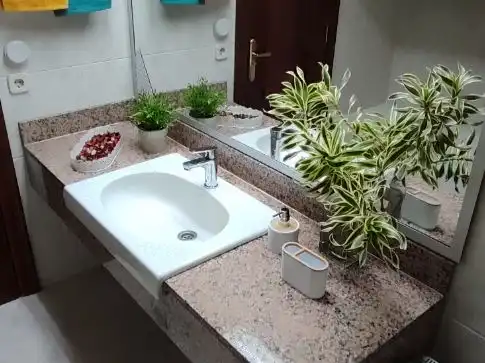 Badezimmer von Wohnungen zur Miete in Zona Botánico