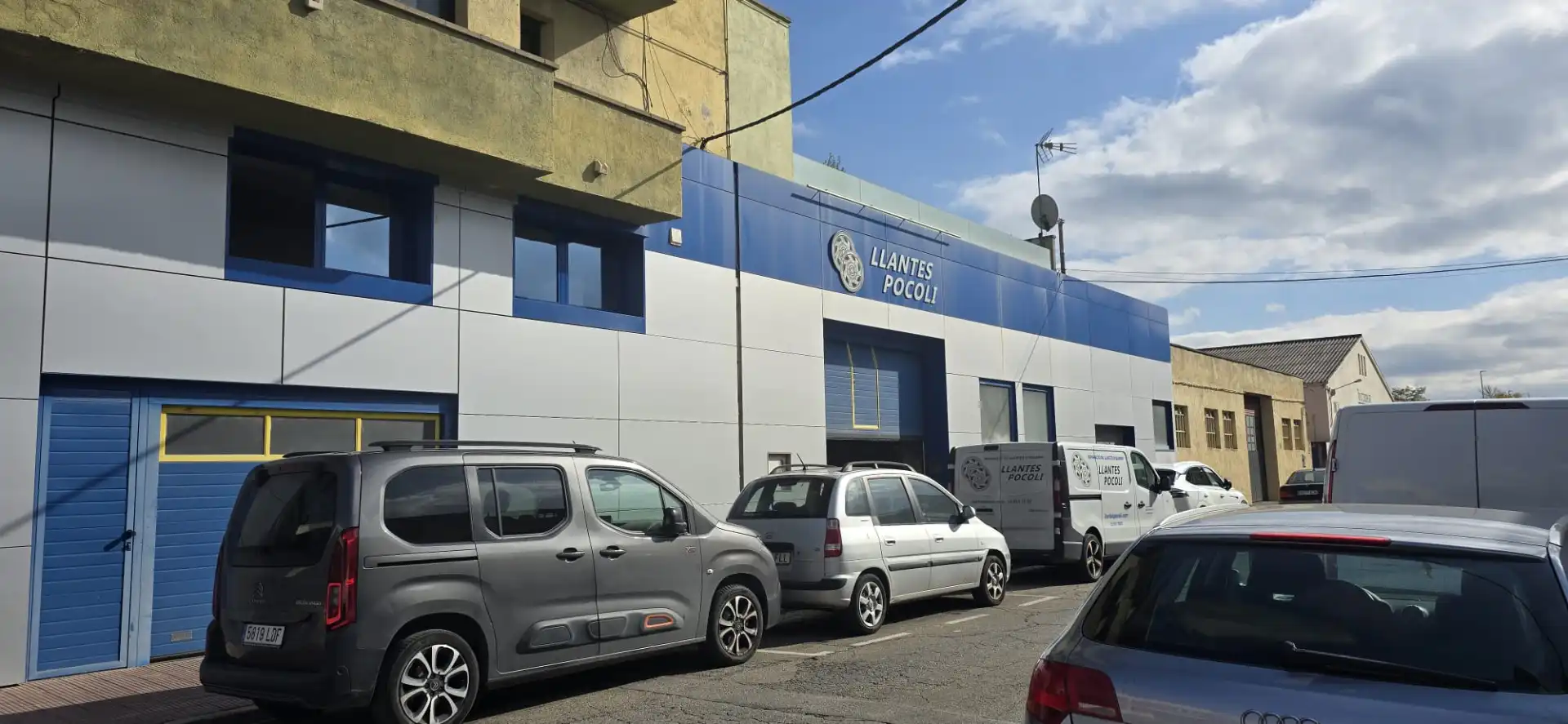 Nau industrial en venda a Manlleu, imagen 2