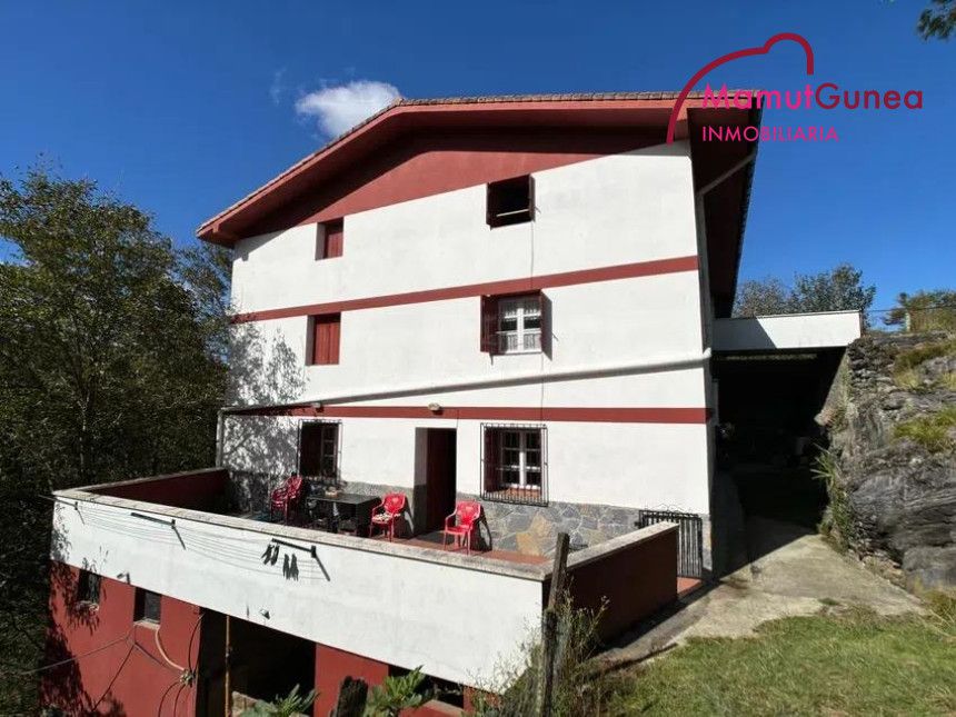 Außenansicht von Country house zum verkauf in Goizueta