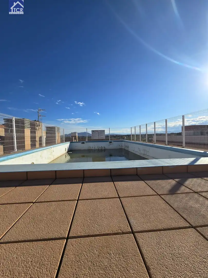 Schwimmbecken von Wohnung zum Verkauf in Camarles mit Klimaanlage, Balkon und Gemeinschaftspool
