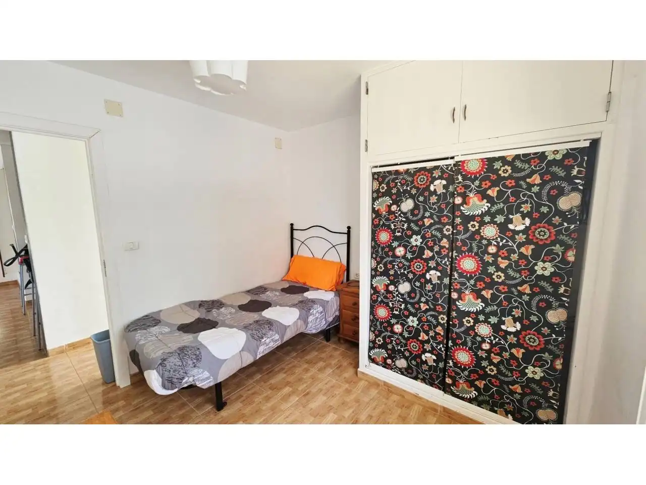 Habitación de Apartamento de alquiler en San Cristóbal de la Laguna con Terraza, Amueblado y Balcón