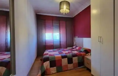 Dormitori de Pis en venda en L'Hospitalet de Llobregat amb Aire condicionat, Calefacció i Parquet