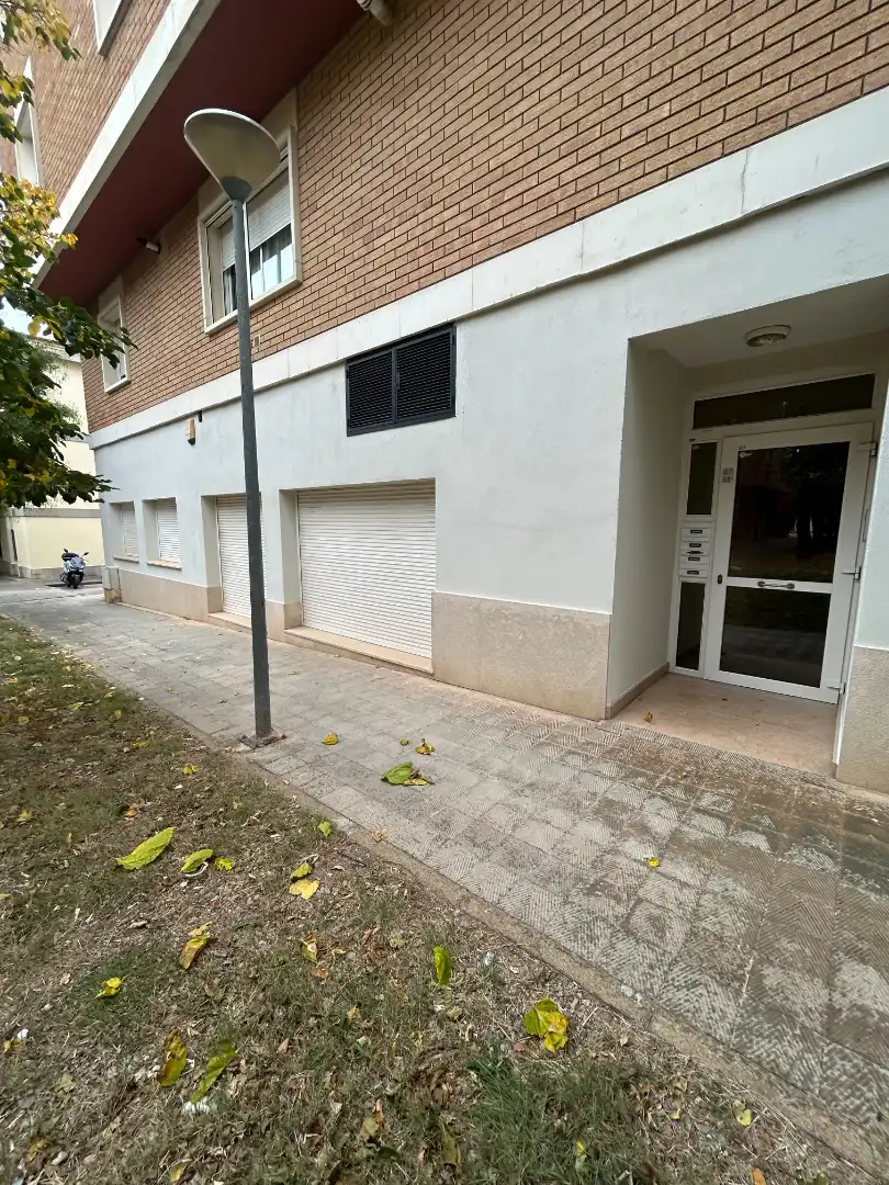 Vista exterior de Piso en venta en Figueres con Aire acondicionado, Calefacción y Parquet