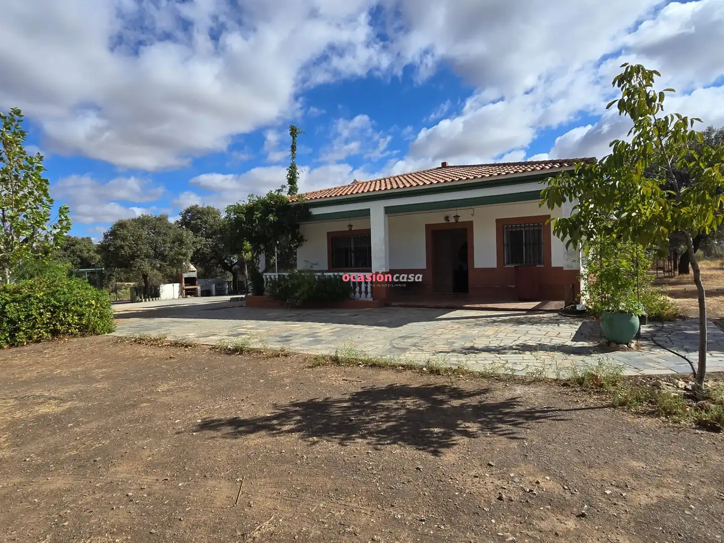 Vista exterior de Casa o xalet en venda en Alcaracejos amb Traster i Piscina