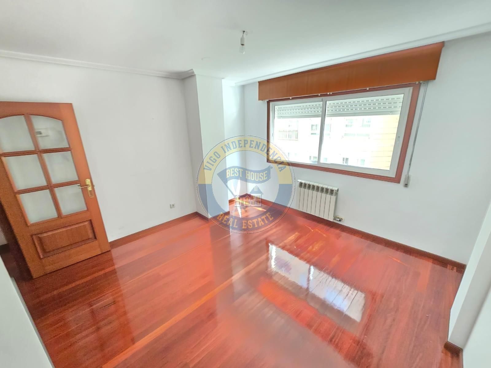 Apartament de lloguer en Vigo  amb Calefacció i Parquet