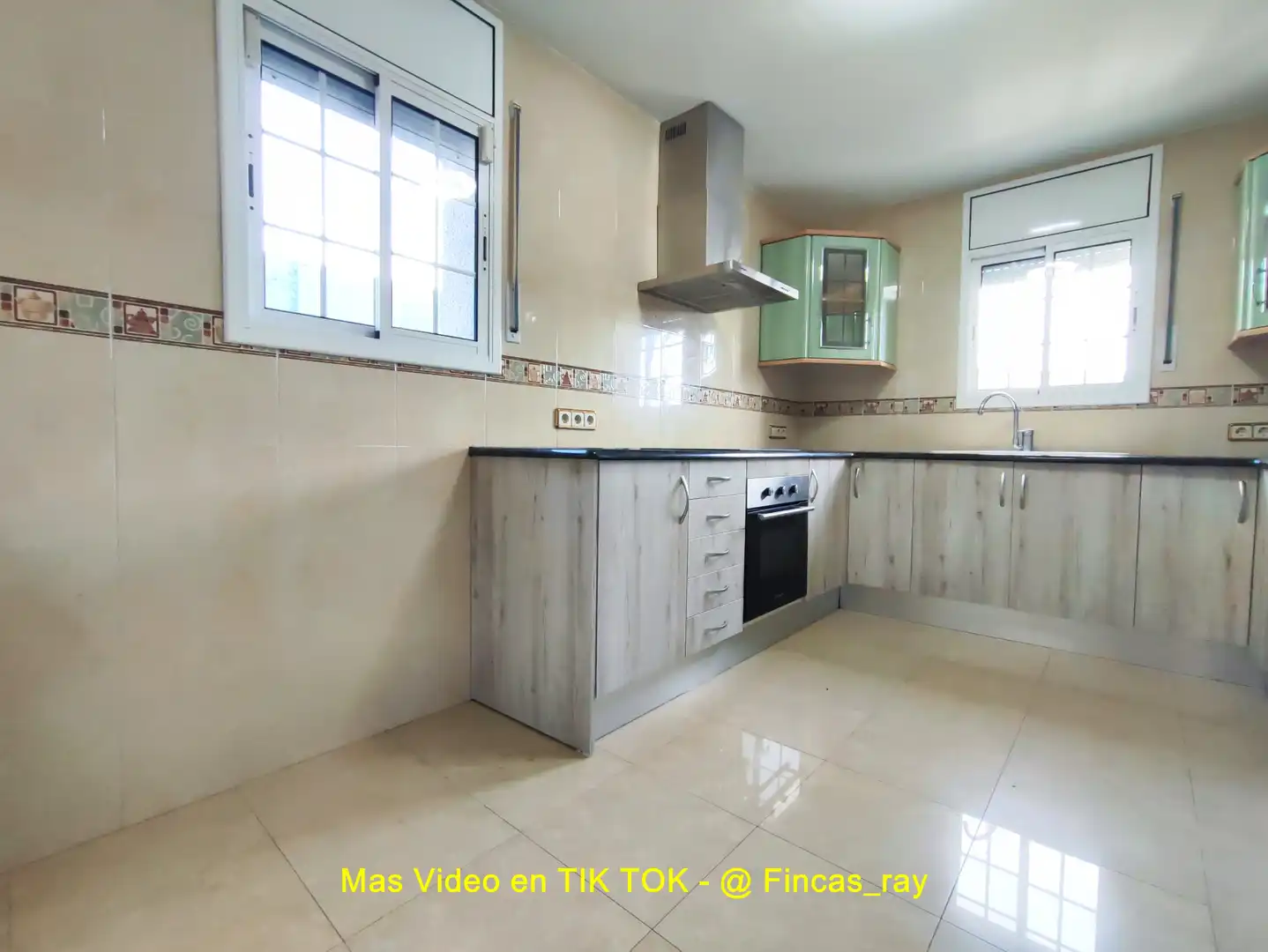 Cocina de Casa o chalet en venta en Bigues i Riells del Fai con Calefacción, Jardín privado y Terraza
