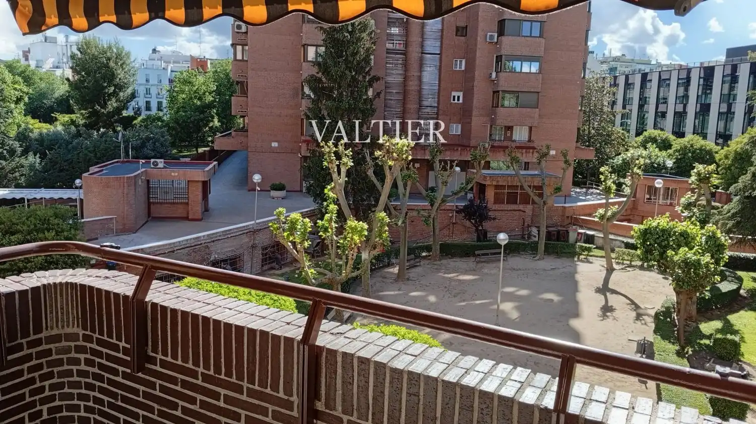 Balcony of Flat for rent in Madrid  with Air Conditioner, Terrace and Swimming Pool