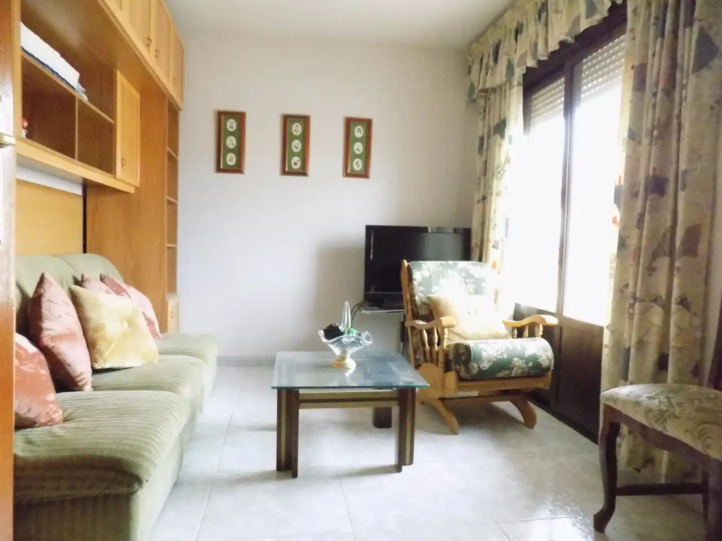 Sala de estar de Casa adosada en venta en Lanzahíta con Calefacción, Terraza y Amueblado