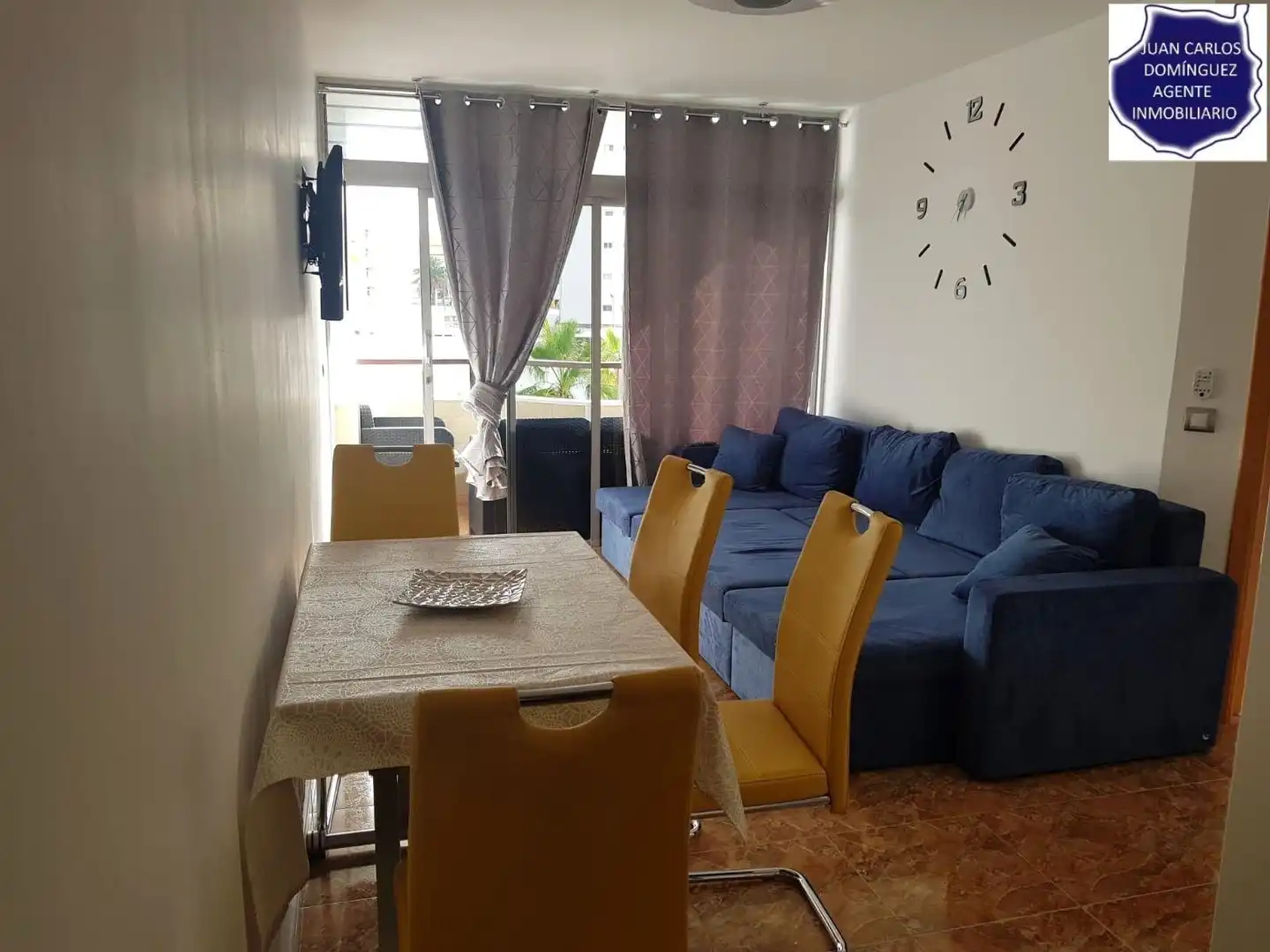 Living room of Apartments for sale in San Bartolomé de Tirajana  with Air Conditioner, Terrace and Furnished