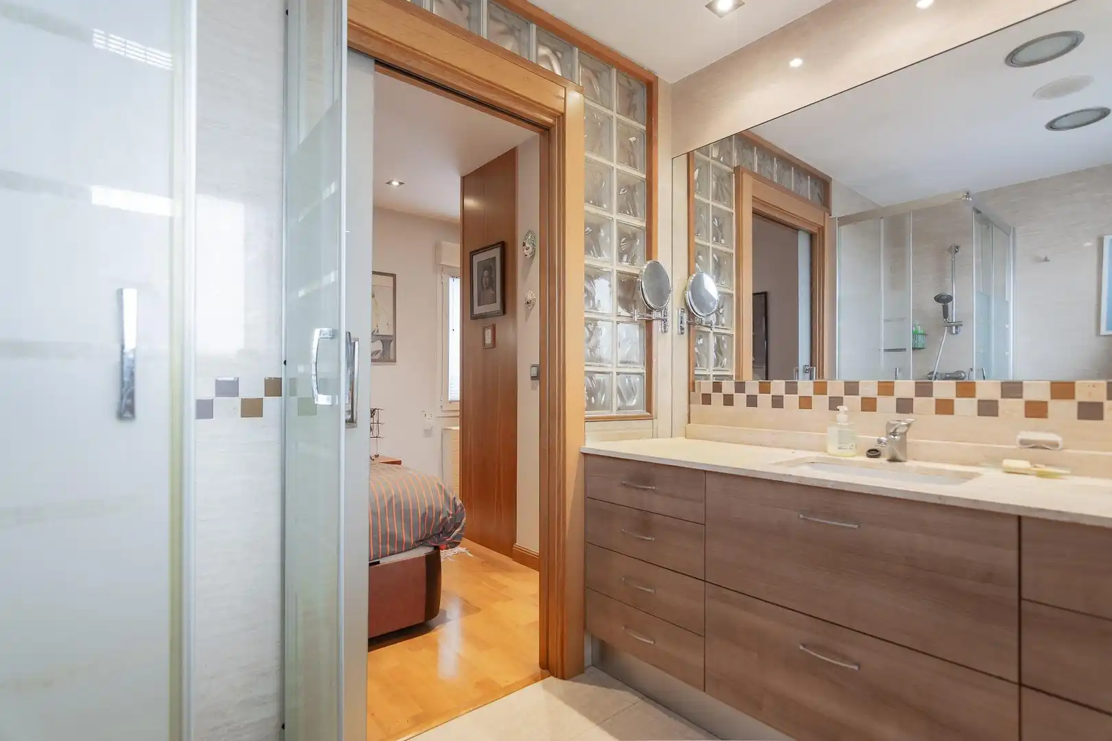 Bathroom of Attic for sale in  Pamplona / Iruña  with Air Conditioner, Heating and Parquet flooring