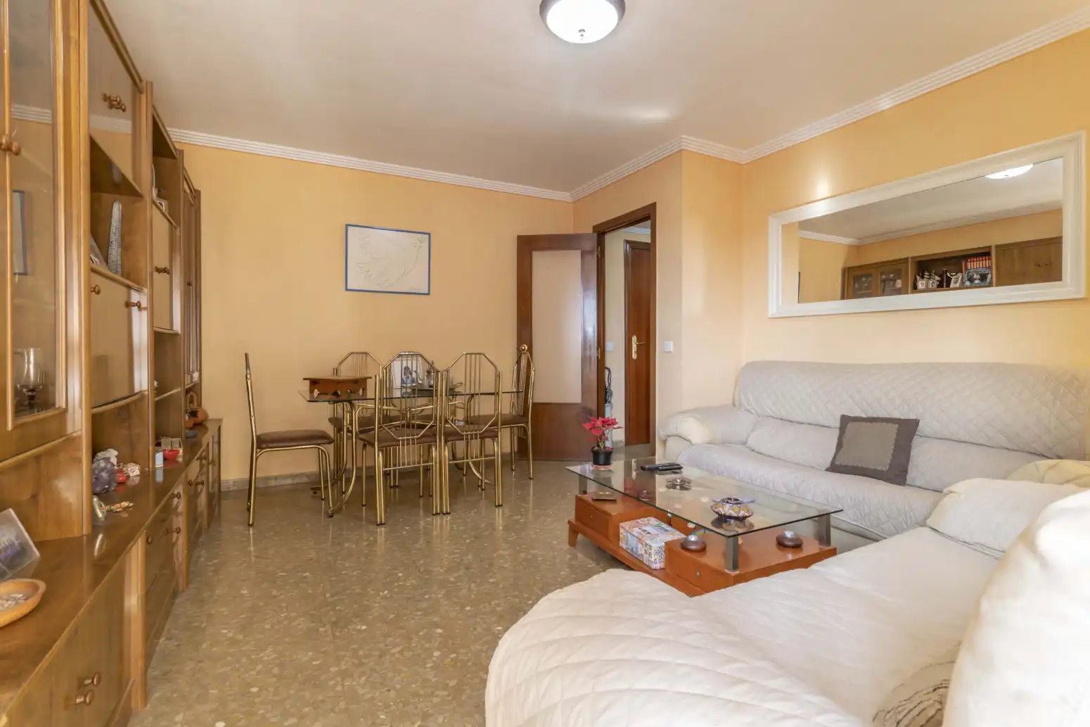 Sala d'estar de Pis en venda en Sevilla amb Aire condicionat i Terrassa