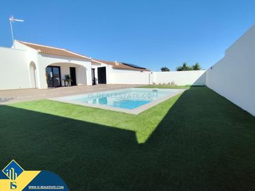 Xalet amb piscina en venda a Los Balcones - Los Altos