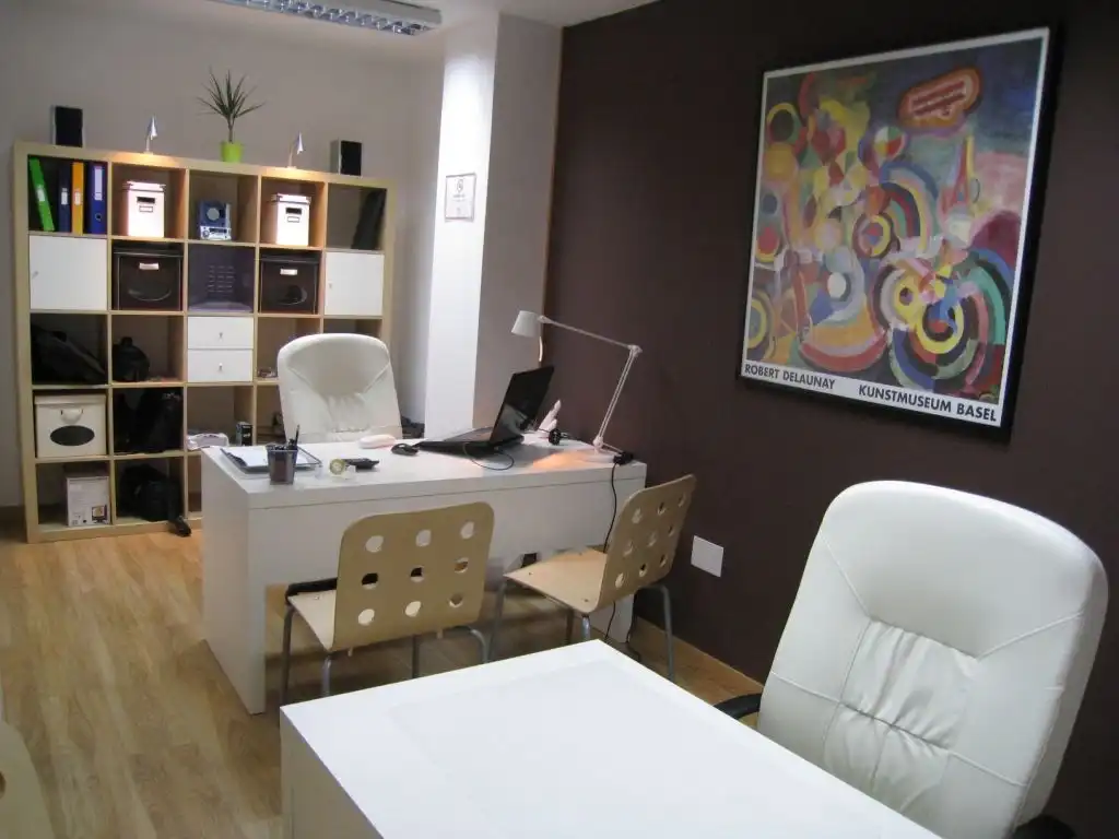 Büro zur Miete in Málaga mit Klimaanlage, Heizung und Möbliert