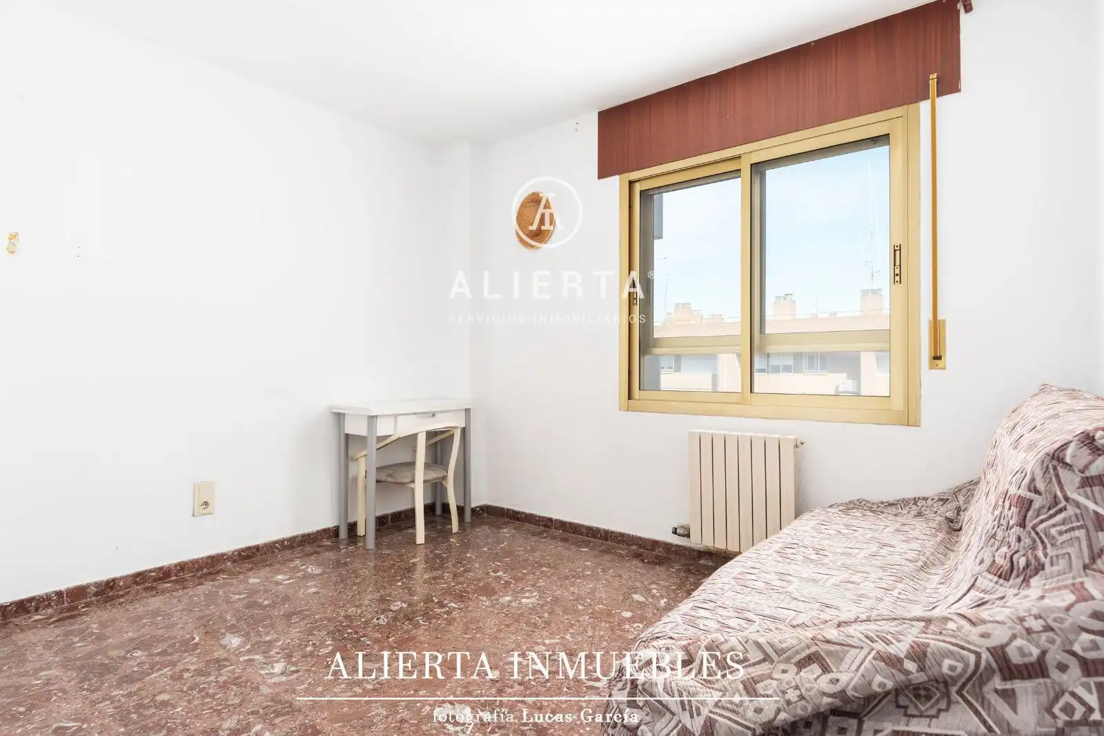 Bedroom of Flat for sale in Zaragoza  with Heating and Storage room