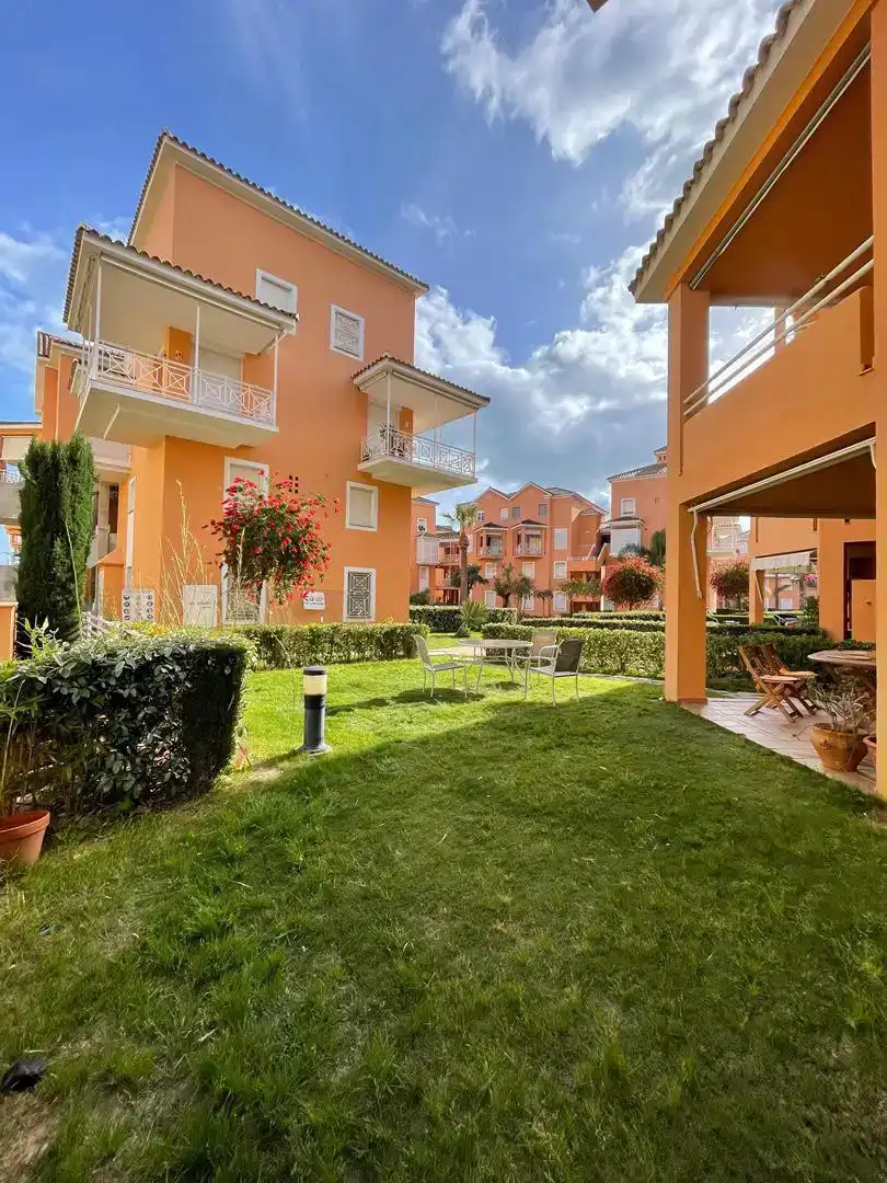 Außenansicht von Wohnung zur Miete in Islantilla mit Klimaanlage und Schwimmbad