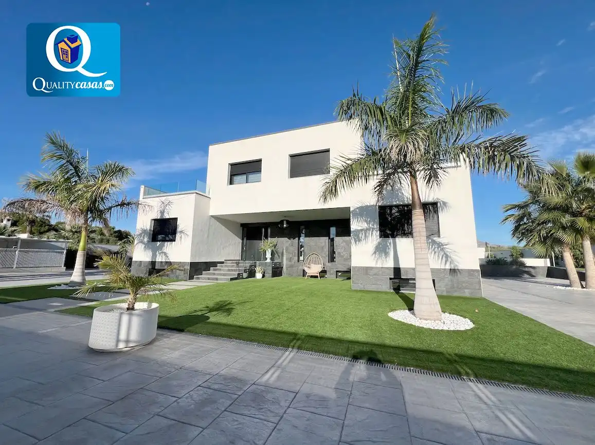 Chalet en venta en Almajada - Ravel