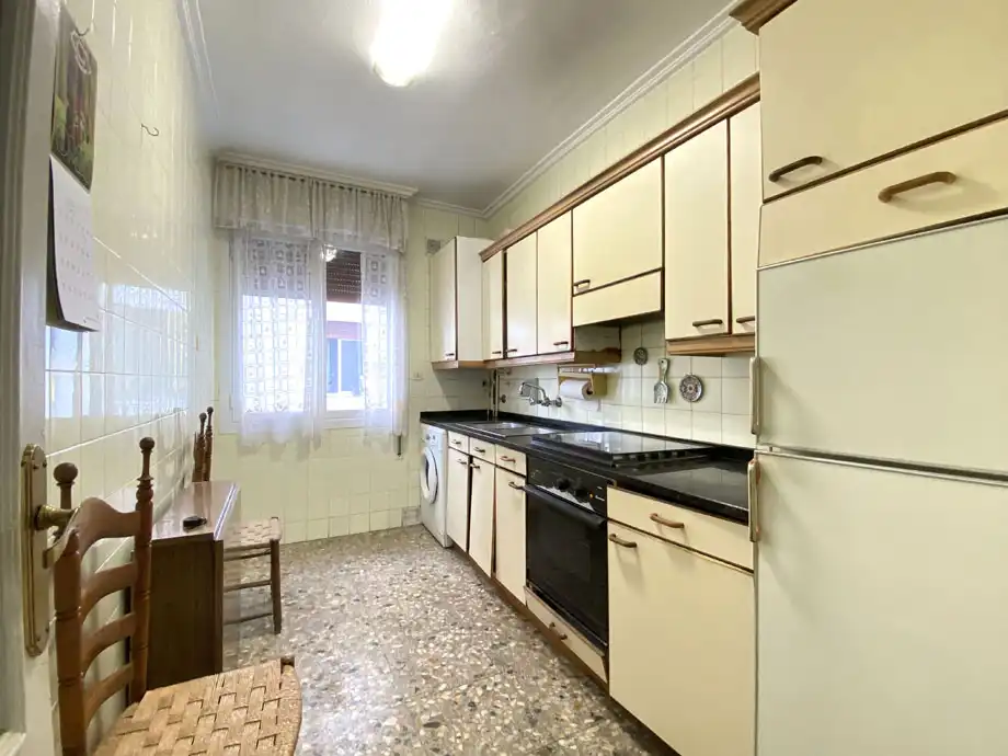 Kitchen of Flat for sale in Vitoria - Gasteiz  with Heating, Terrace and Storage room