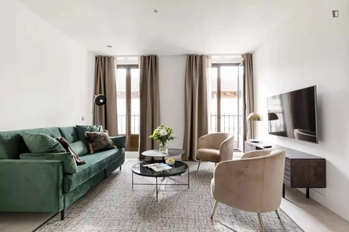 Appartement compact avec ascenseur à louer à Centro