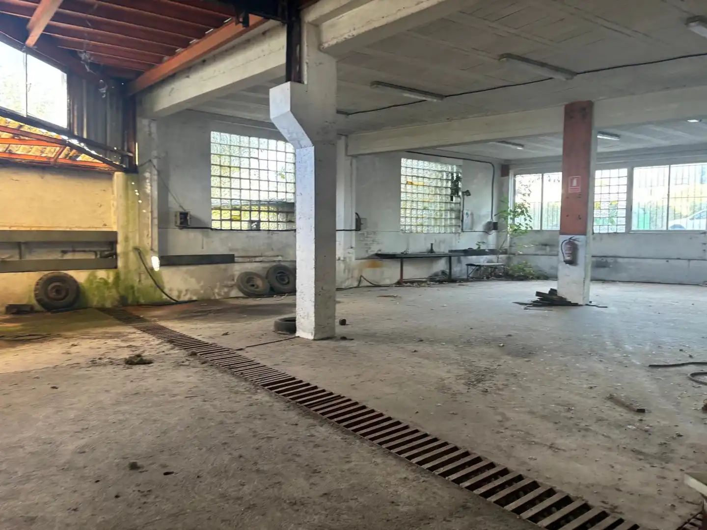 Nave industrial de alquiler en Ribadavia