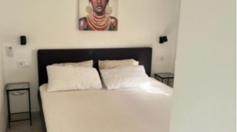 Foto 2 de Apartamento de alquiler en Cuatrocientas Viviendas, Alicante / Alacant