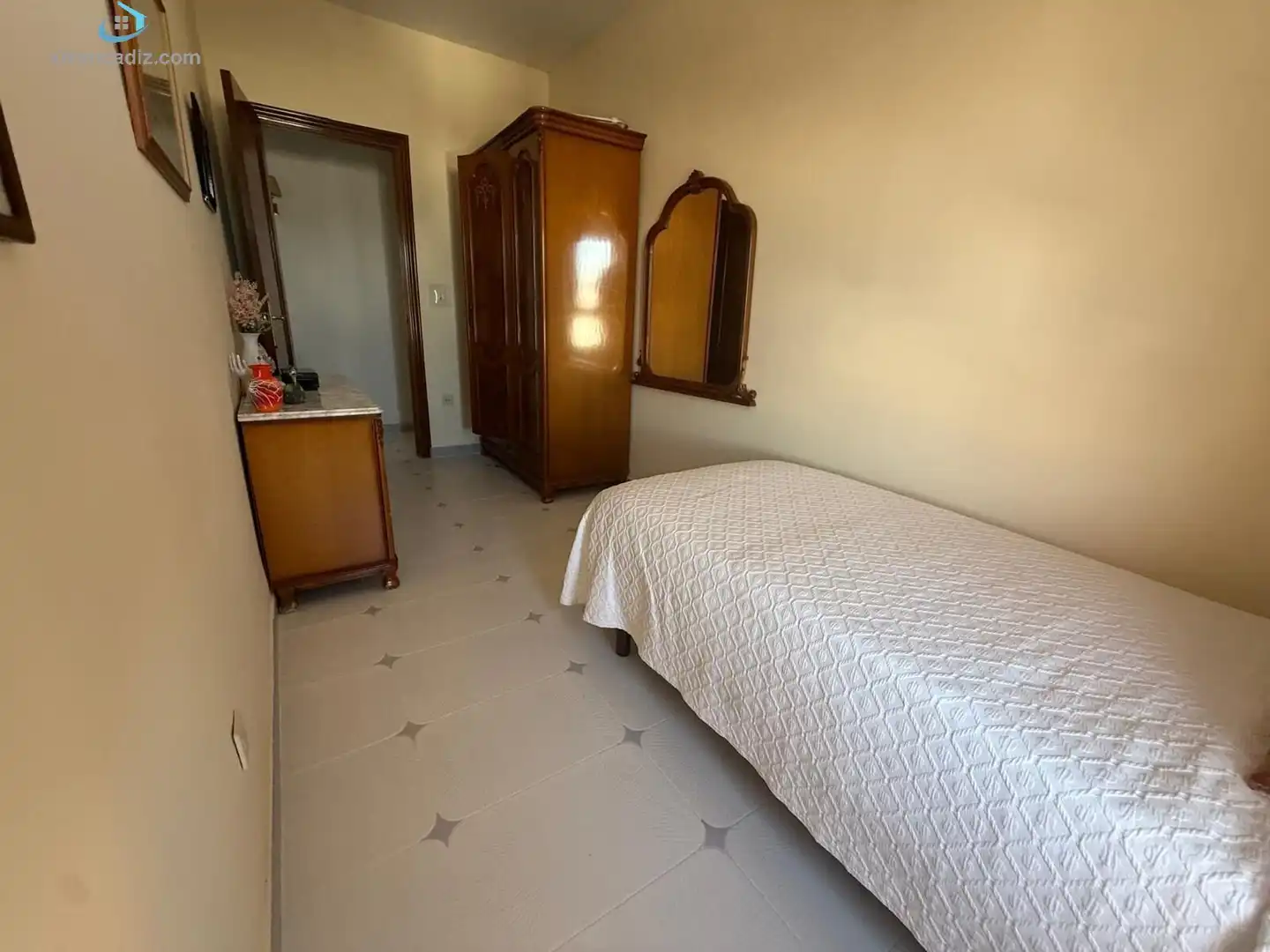 Habitación de Piso en venta en Cádiz