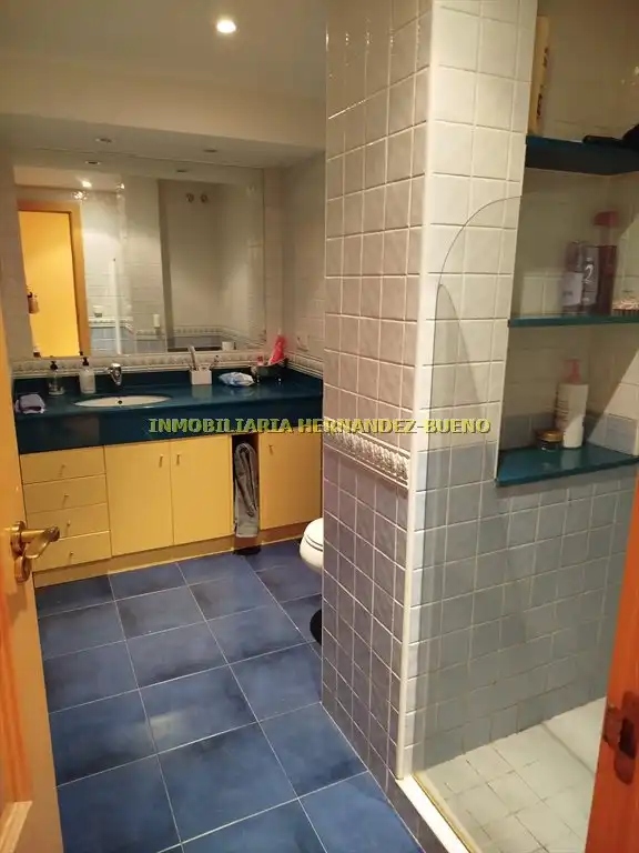 Baño de Piso en venta en Salamanca con Calefacción