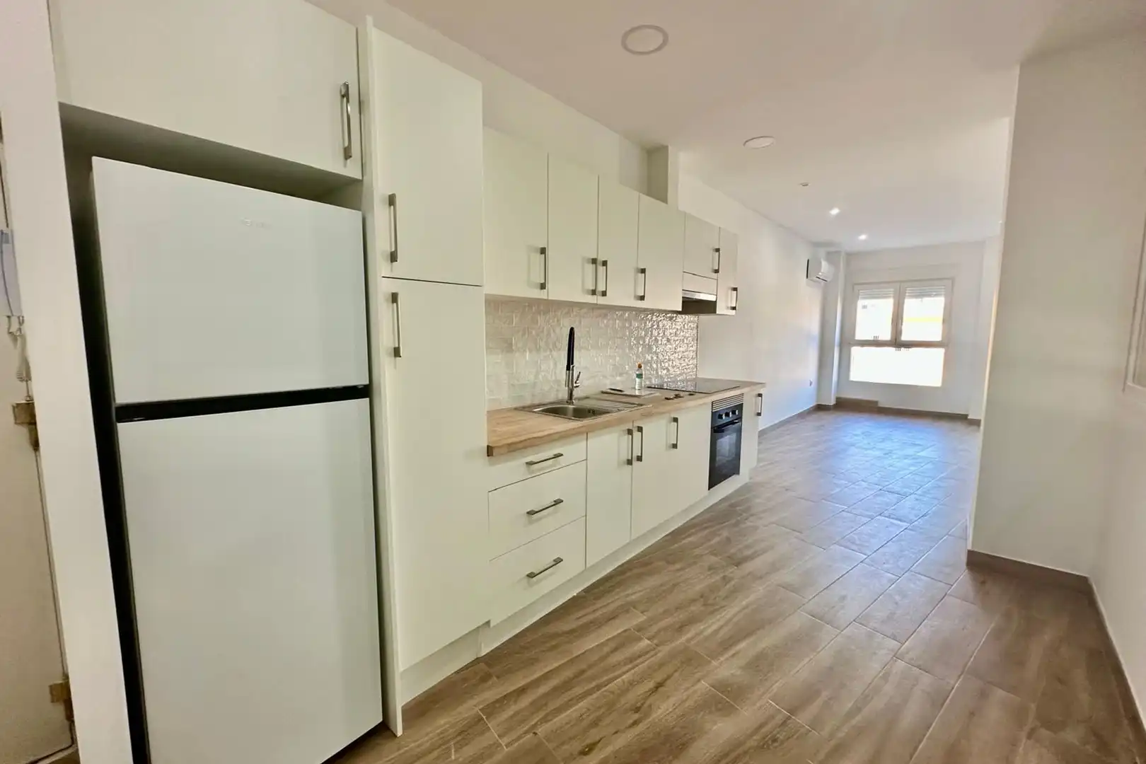 Apartament amb terrassa en venda a Centro, imagen 3