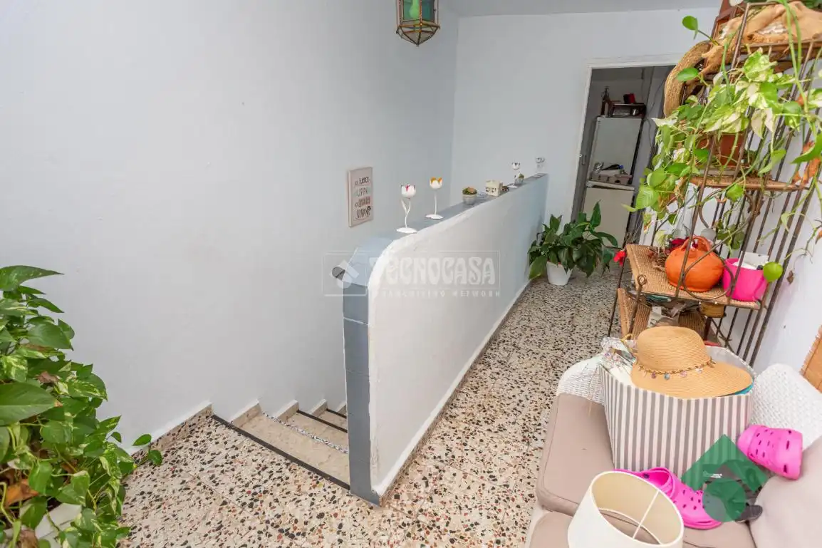Flat for sale in Algeciras  with Terrace, Storage room and Furnished