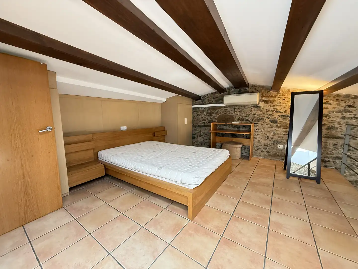 Schlafzimmer von Wohnung zur Miete in Roses mit Klimaanlage, Möbliert und Ofen