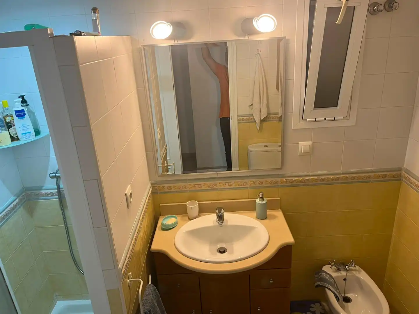 Baño de Piso en venta en Águilas con Aire acondicionado, Terraza y Amueblado
