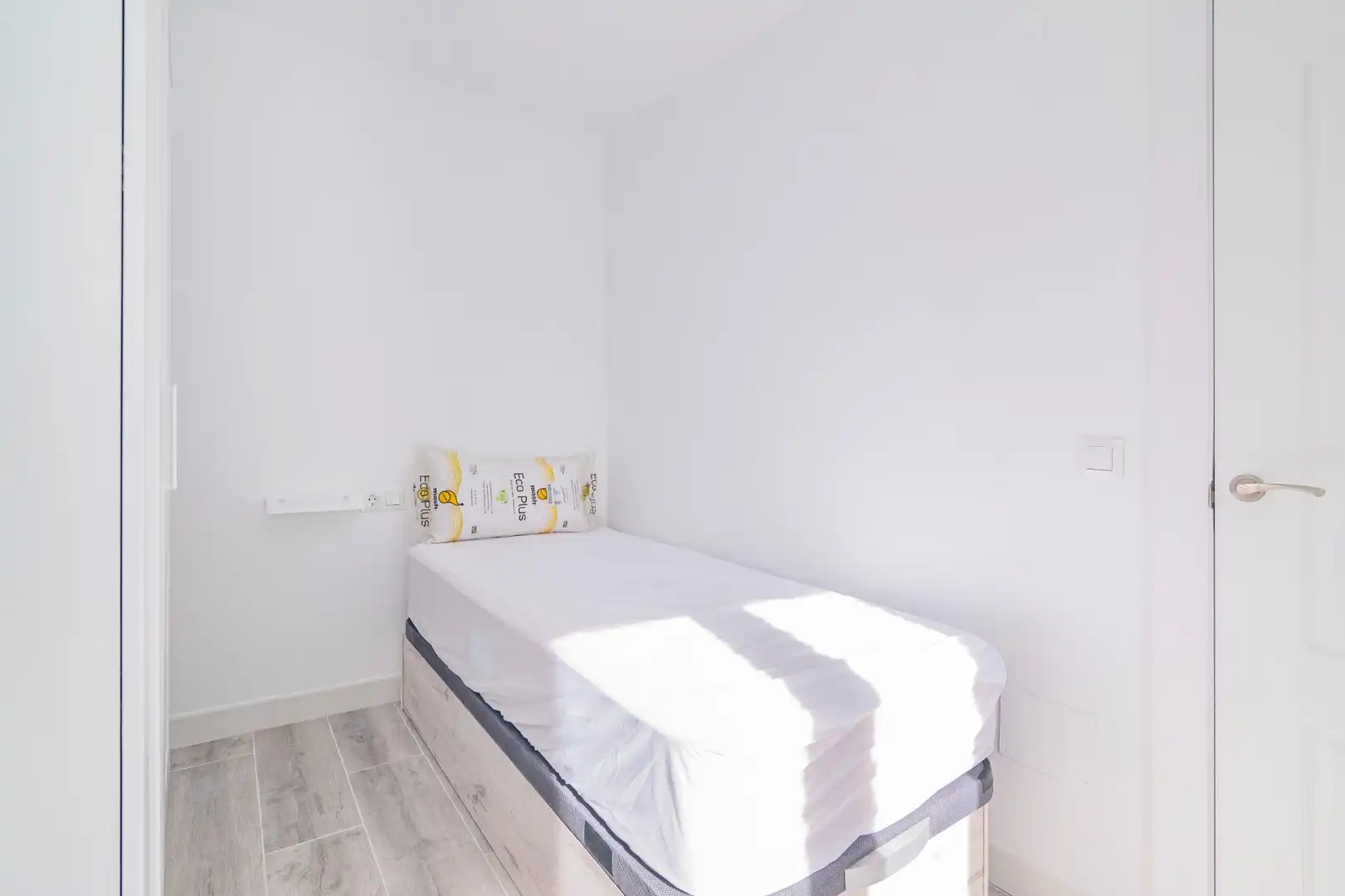 Schlafzimmer von Wohnung zur Miete in Granada mit Möbliert und Alarm