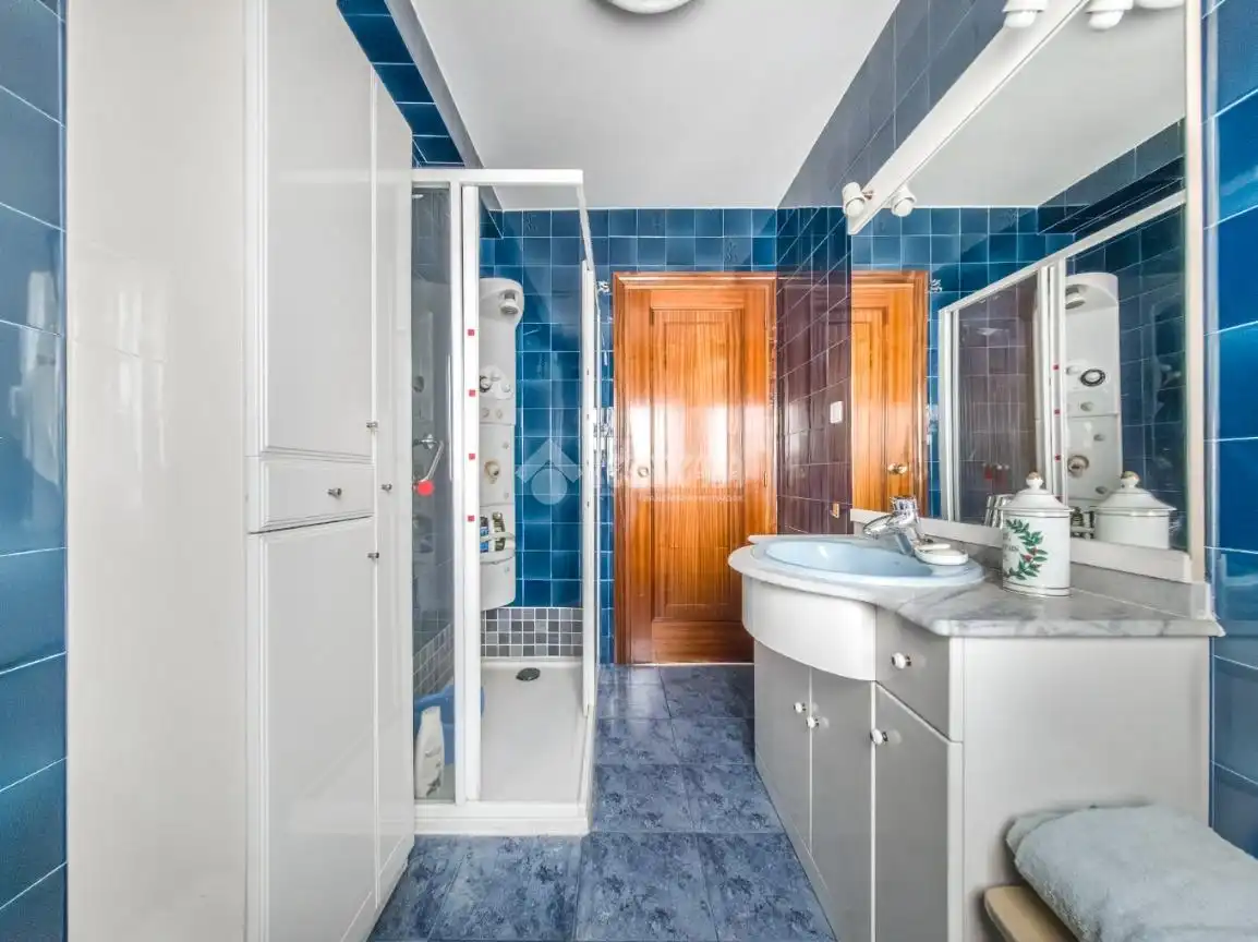Baño de Piso en venta en Madrid con Aire acondicionado y Calefacción